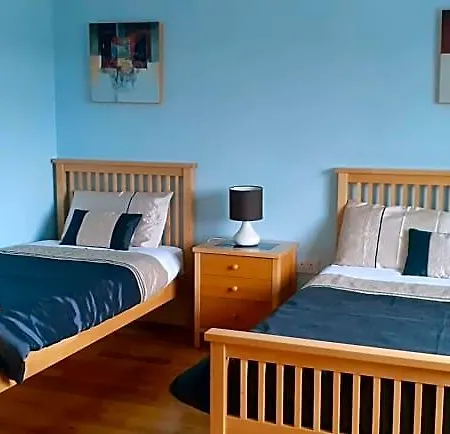 Alverna House Атлон
